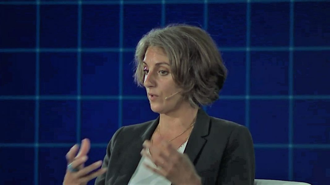 Future of Finance clip 3 (26m)_Moment3fl Future of Finance clip 3 (26m)_Moment3fl